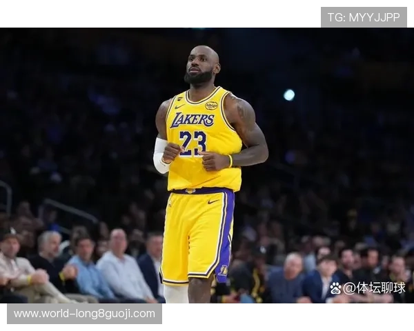湖人连胜势头强劲詹姆斯率队关键时刻再展领袖风采