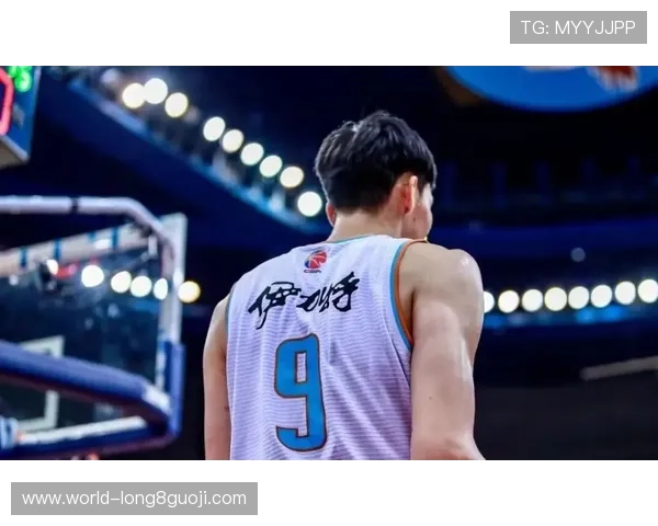 网球赛季焦点回顾顶尖球员精彩对决引发关注